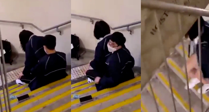 
                        山东两个学生楼道做爱，被偷拍吓得两人撒腿就跑，不知道会不会搞阳痿了？哈哈~                     thumbnail